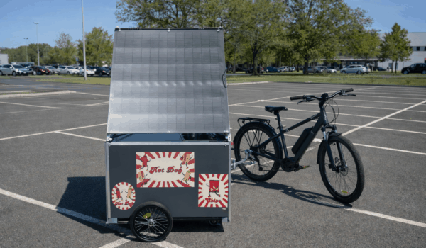 Remorque vélo solaire